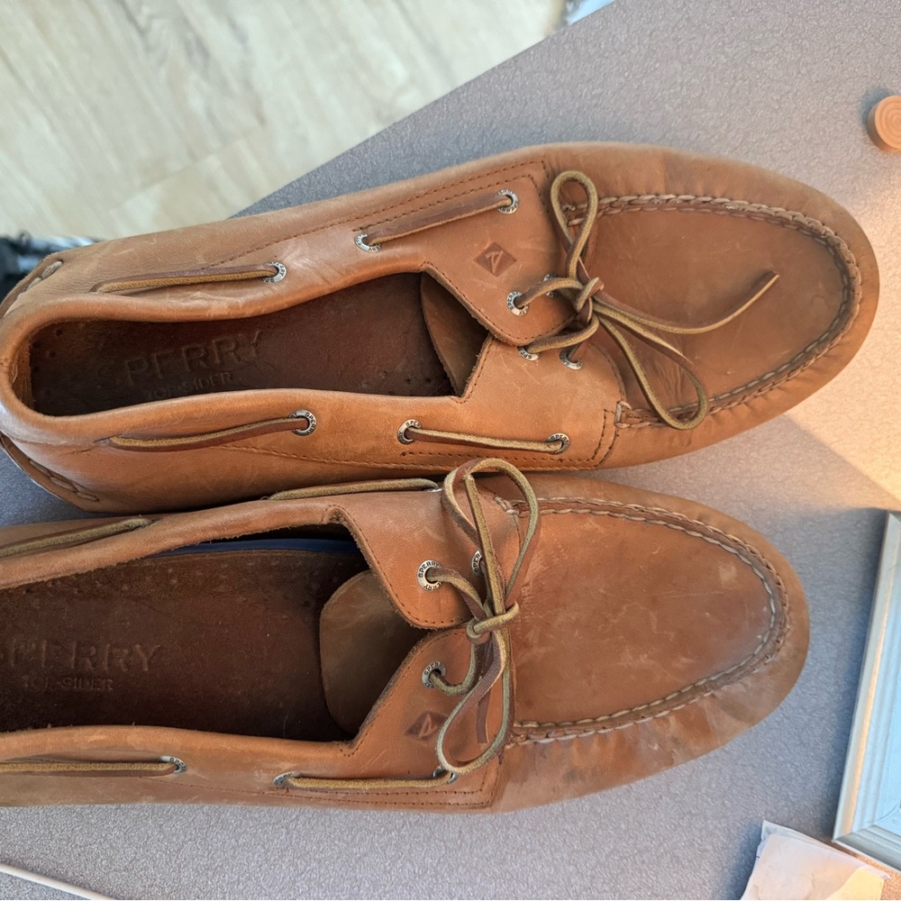 Sperry boat shoes